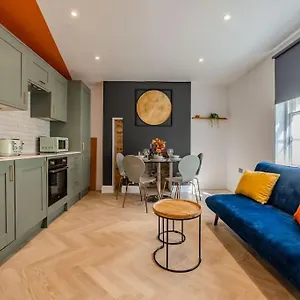  Holiday home 2 Bedroom 2 Bath I Next To I Sleep 6